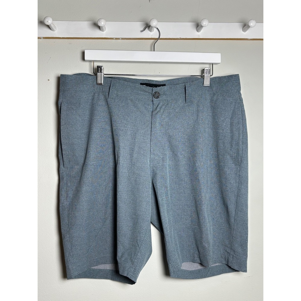 TravisMathew Golf Shorts Performance Stretch Plaid Weekend Size 36
